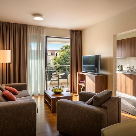 Maistra Select Srebreno Premium Apartments Ruang foto