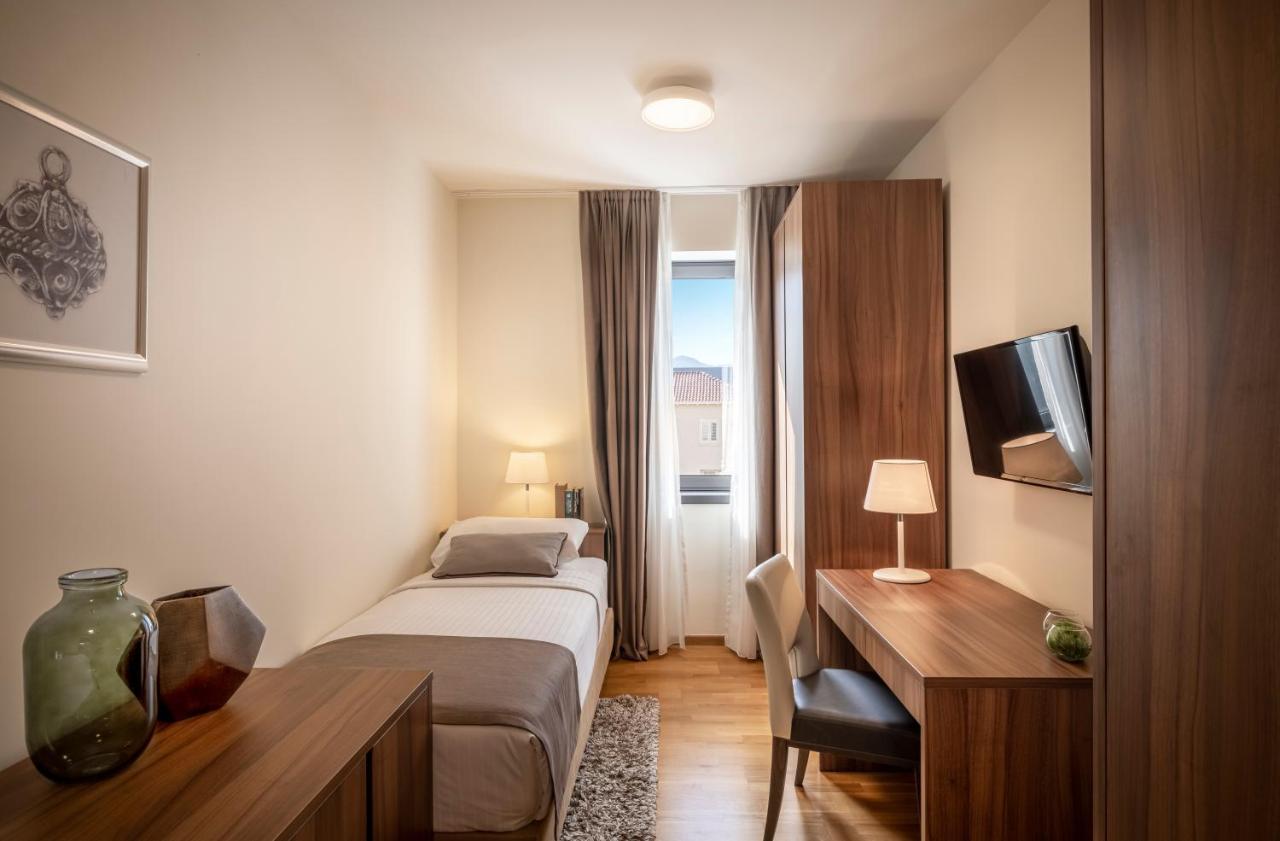 Maistra Select Srebreno Premium Apartments Bagian luar foto