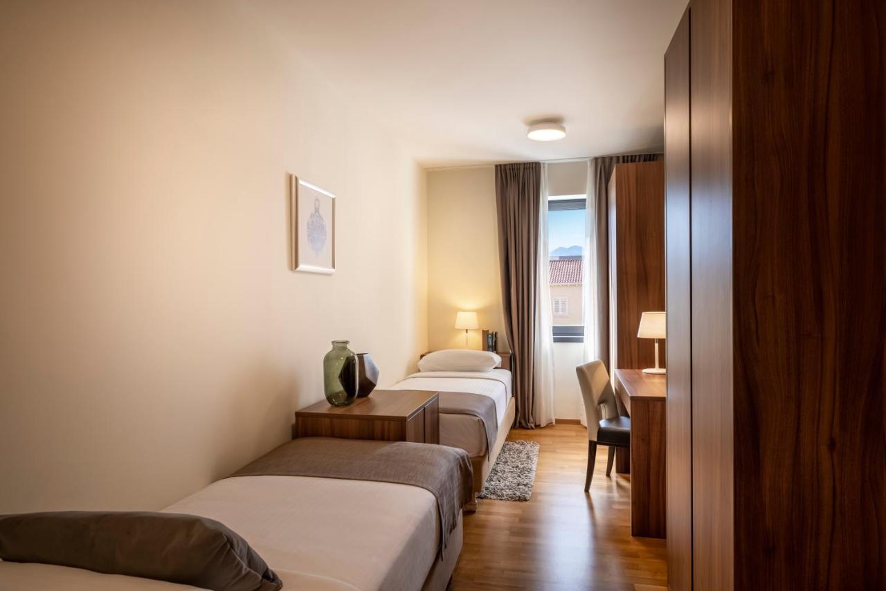 Maistra Select Srebreno Premium Apartments Bagian luar foto