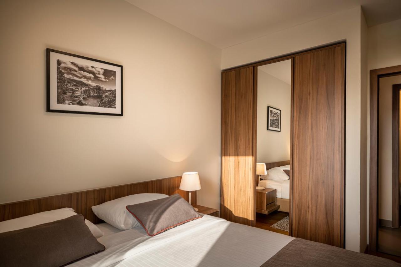 Maistra Select Srebreno Premium Apartments Bagian luar foto