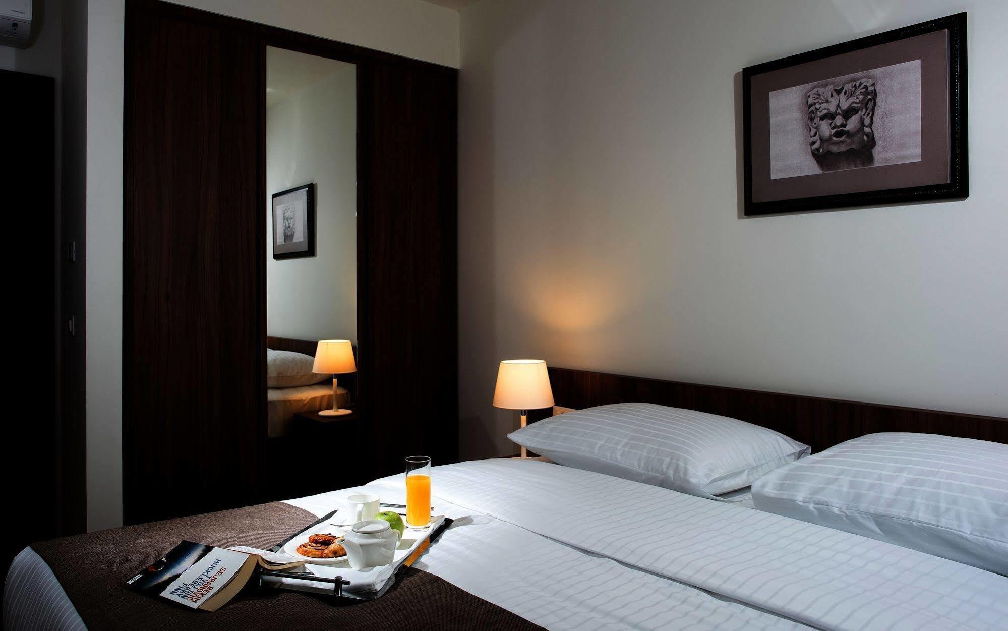 Maistra Select Srebreno Premium Apartments Bagian luar foto